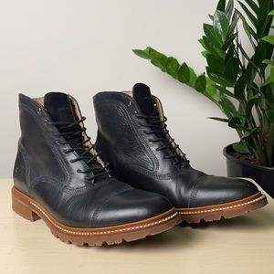 Frye James Bal Lug Lace-Up Boot Black Leather Size 8